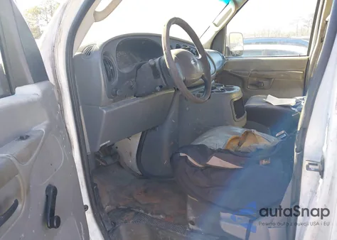 2003 Ford E-250 Commercial/Recreational from USA, damaged, VIN 1FTNE24WX3HA32302